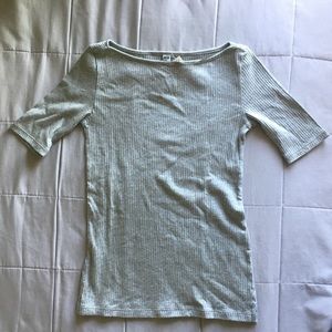 Uniqlo Gray Ribbed Boat Neck Half Sleeve Shirt